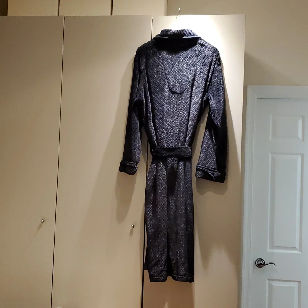 Alfani Textured Black Robe - Picture 3 of 14